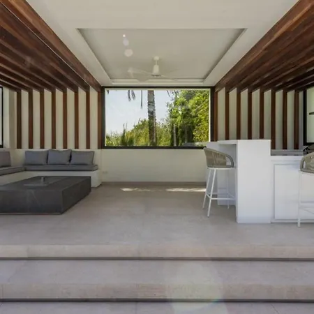 Looking For A Luxurious And Modern Apartman