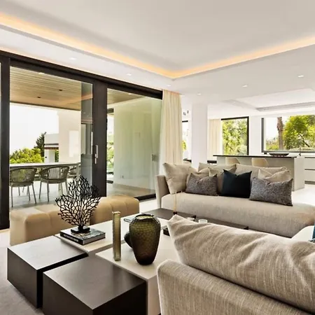 Looking For A Luxurious And Modern *