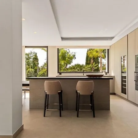 Looking For A Luxurious And Modern
